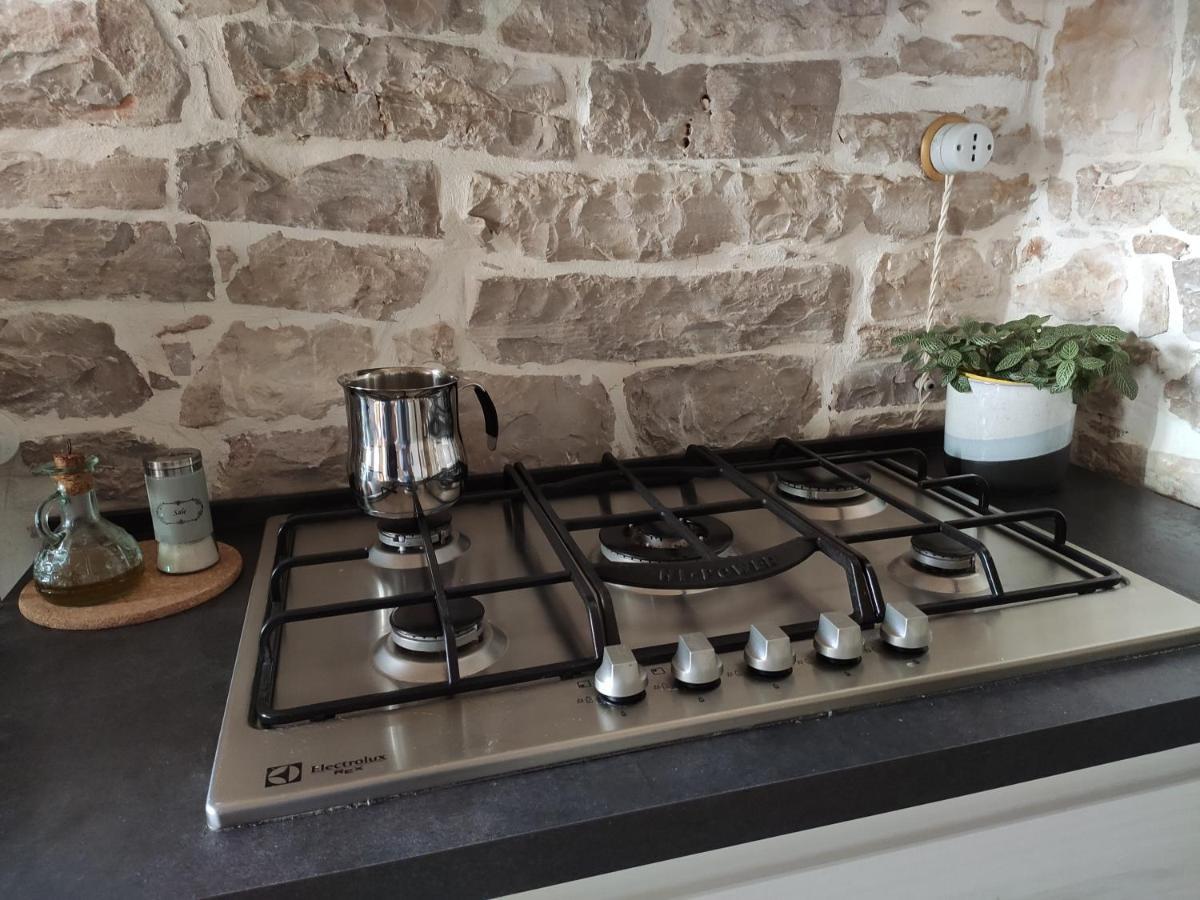 Genius Loci Apartment Sannicandro di Bari Exterior photo